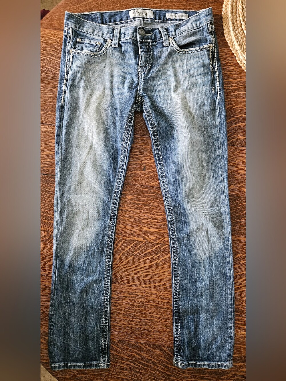 Daytrip Aquarius Straight Jeans Women’s 29R Medium Wash Embellished